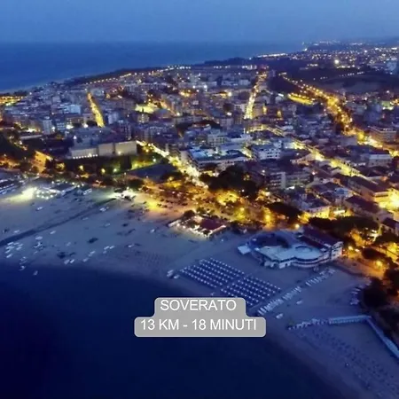 In Centraly Calabria, Ocean Sud Italy, Comfort Apartment